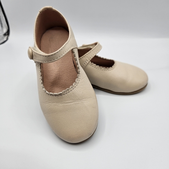Beige Toddler Girl Dress Shoes - Picture 12 of 14
